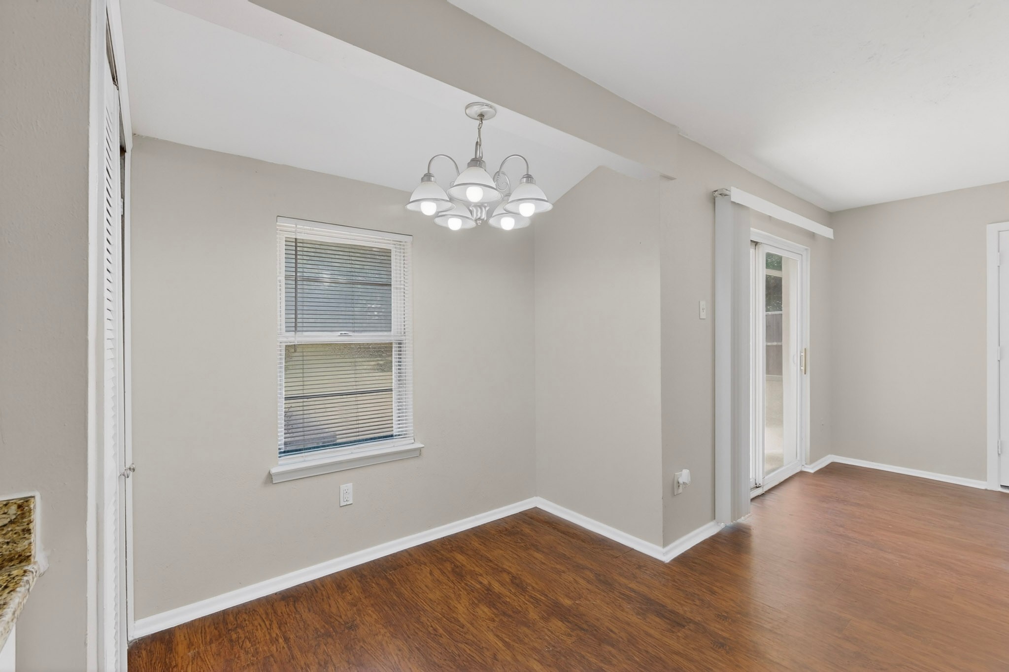 2718 Wesleyan Drive Irving TX 75062