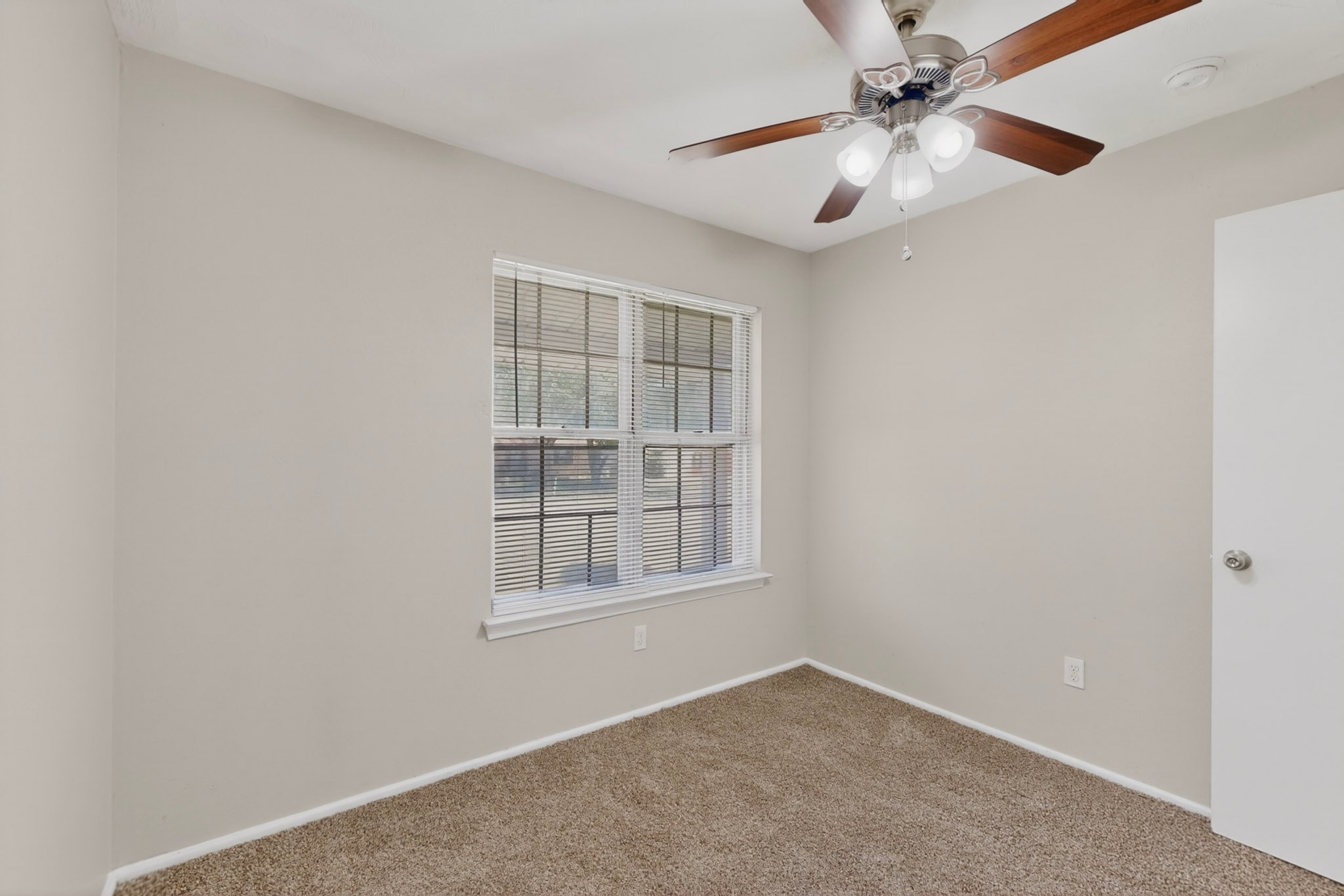2718 Wesleyan Drive Irving TX 75062