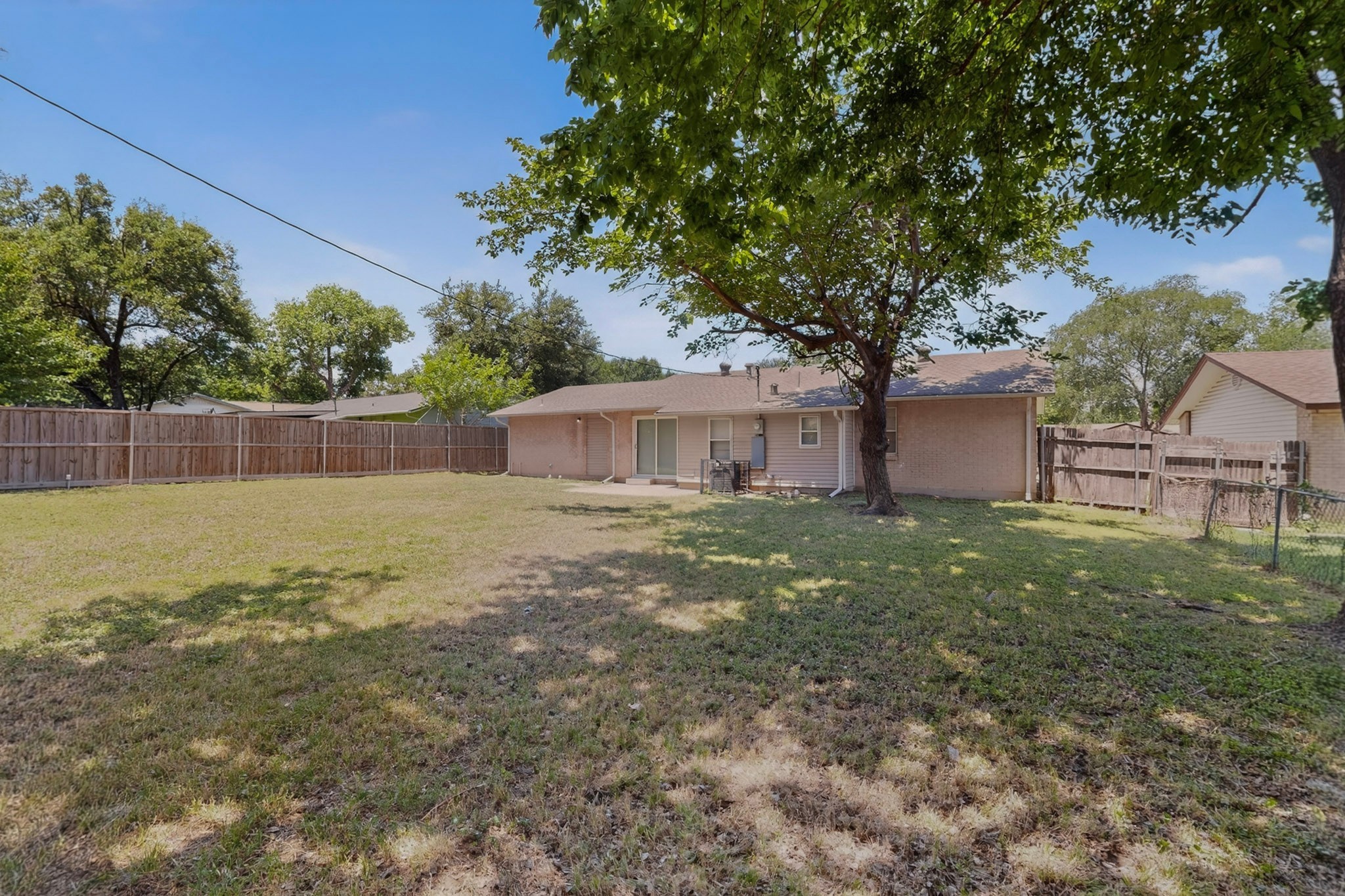 2718 Wesleyan Drive Irving TX 75062