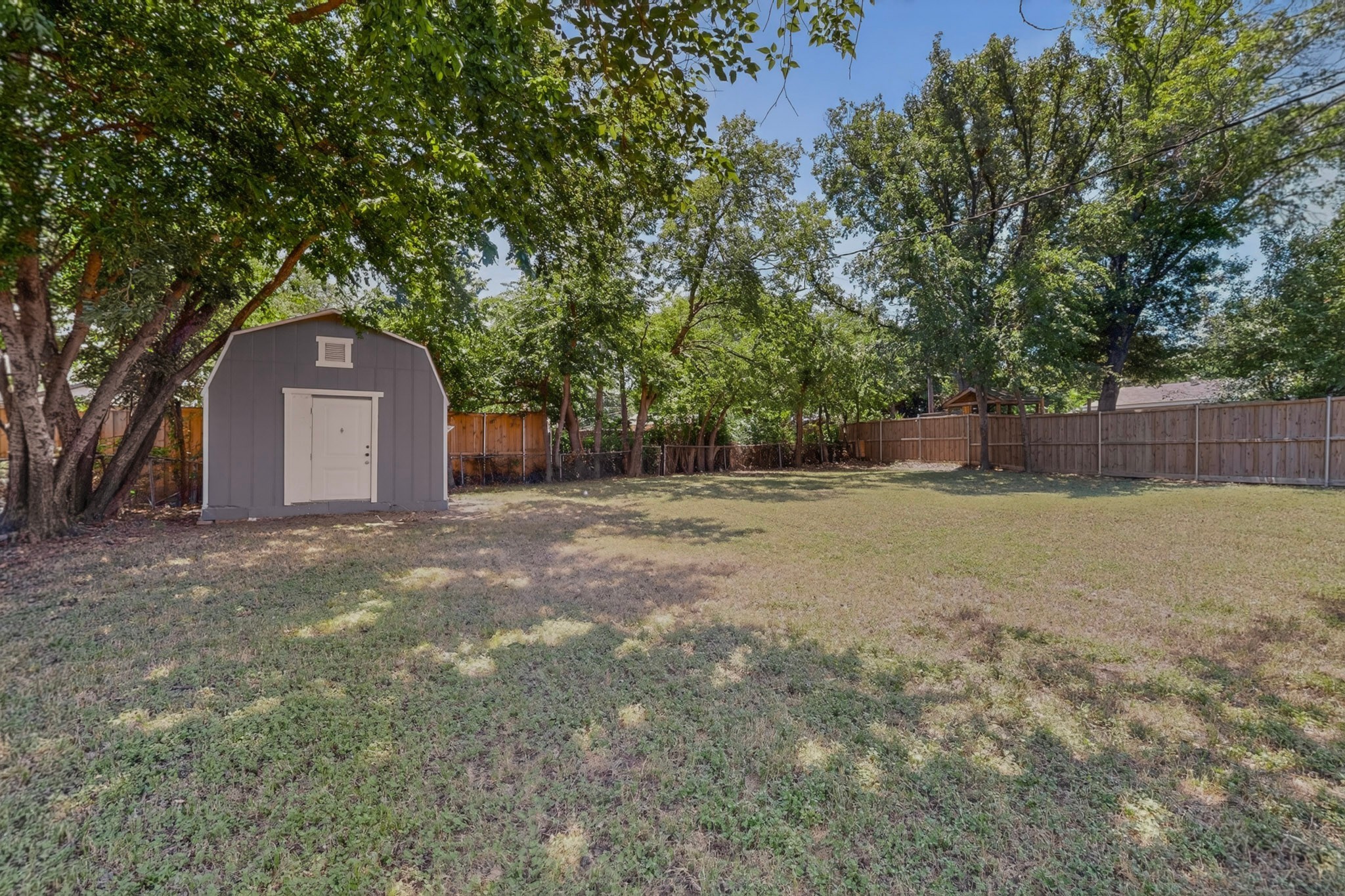 2718 Wesleyan Drive Irving TX 75062