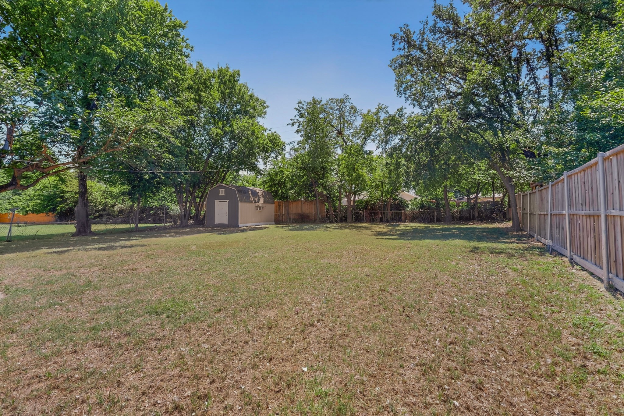 2718 Wesleyan Drive Irving TX 75062
