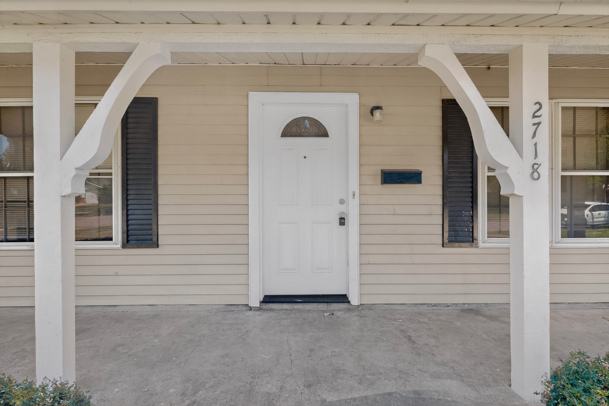 2718 Wesleyan Drive Irving TX 75062