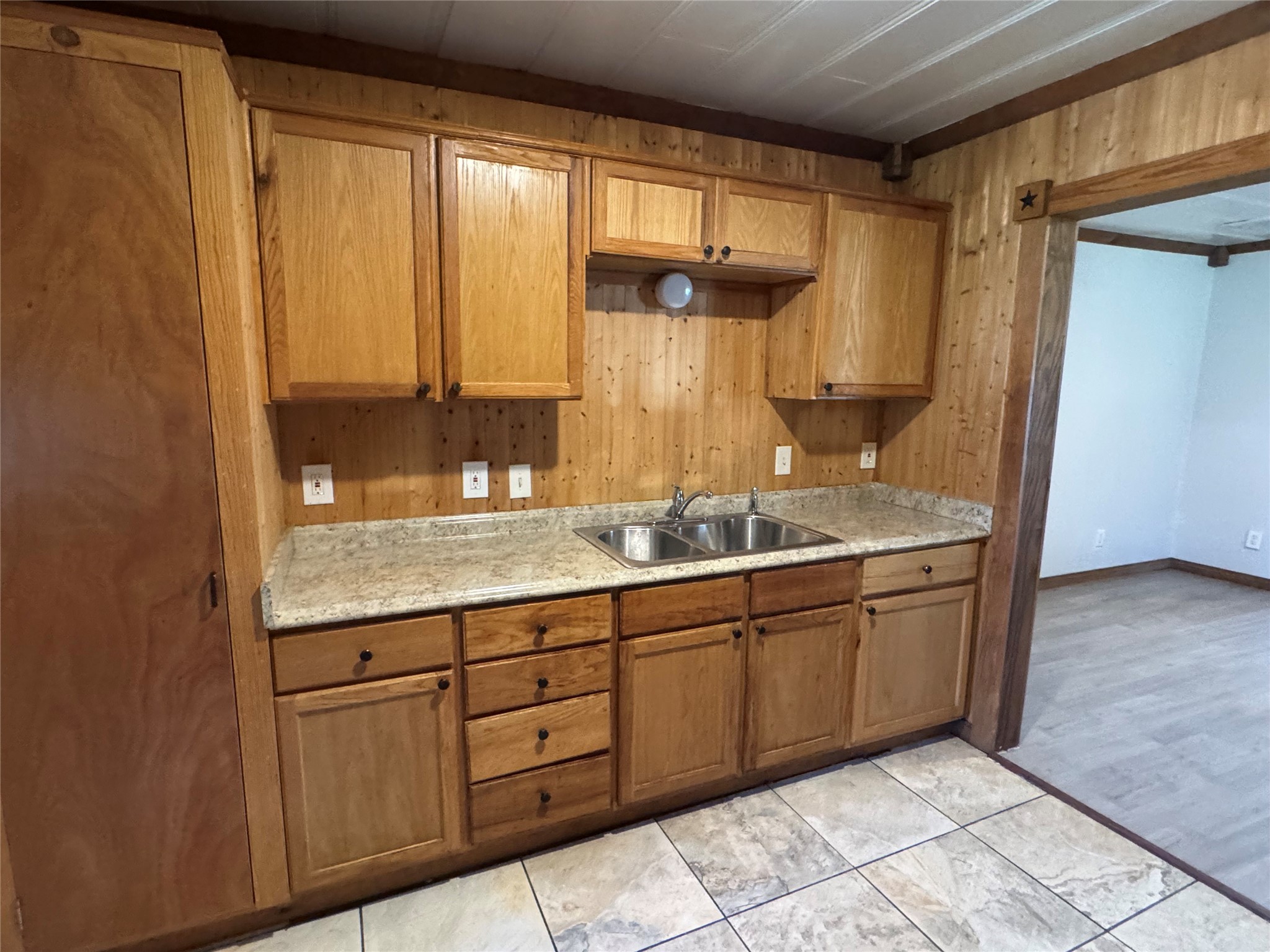 429 E Hanna Street Denison TX 75021