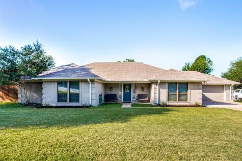 404 Chandler Lake Road Fort Worth TX 76103
