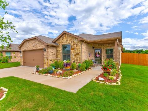 532 Vickie Street Crowley TX 76036