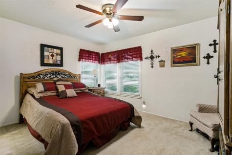 1816 Eden Avenue Haltom City TX 76117
