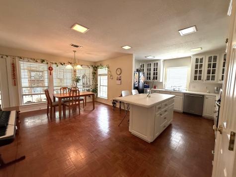 107 Ridge Court Glen Rose TX 76043