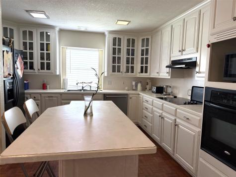 107 Ridge Court Glen Rose TX 76043
