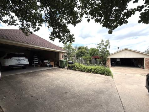 107 Ridge Court Glen Rose TX 76043