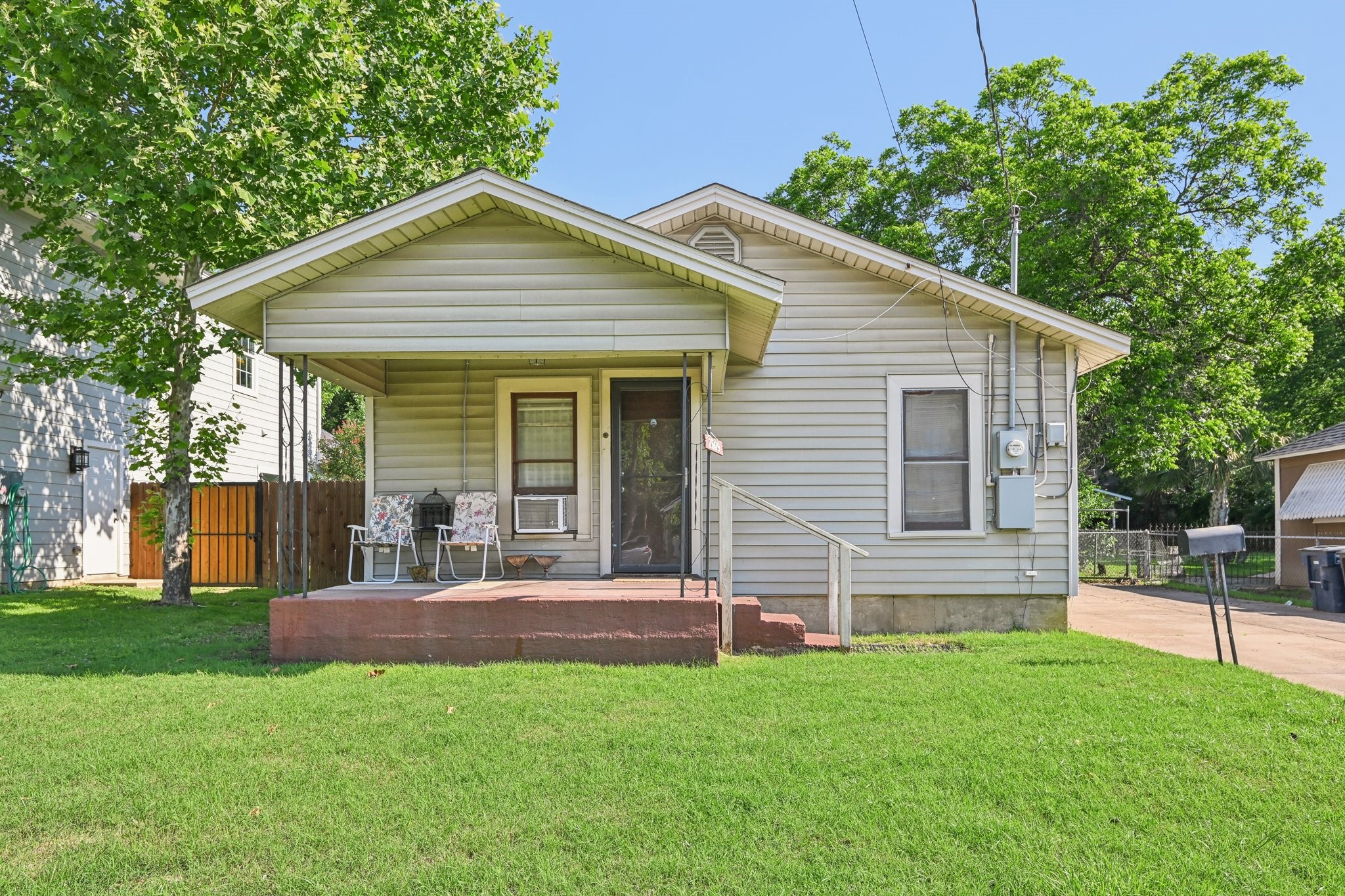 2509 Bird Street Fort Worth TX 76111