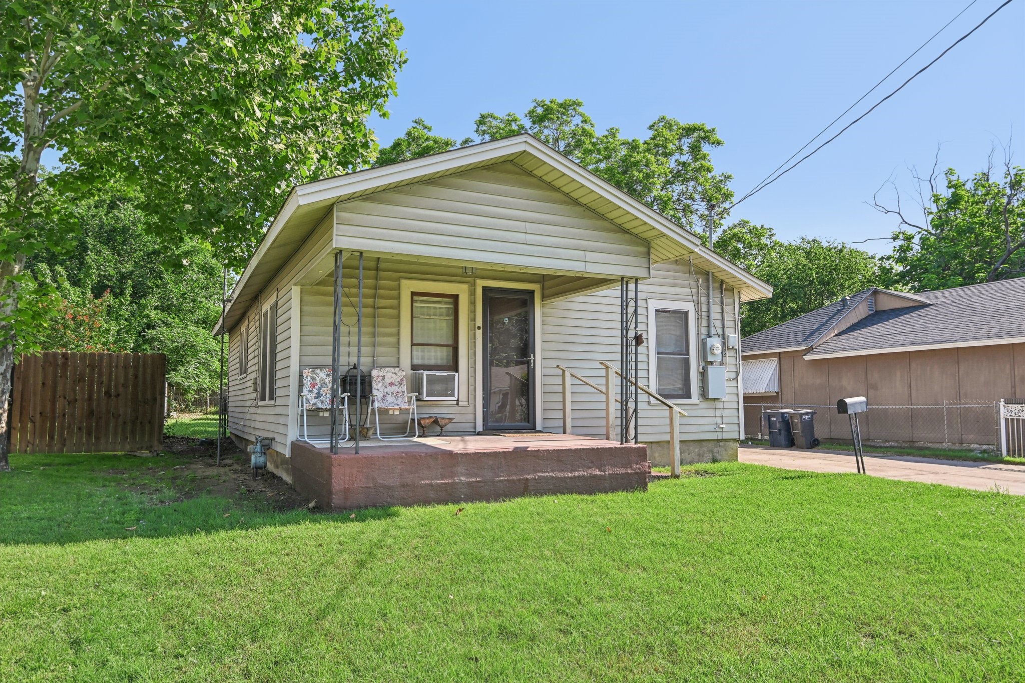2509 Bird Street Fort Worth TX 76111