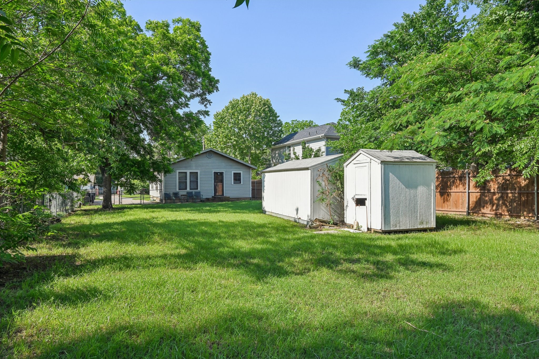 2509 Bird Street Fort Worth TX 76111
