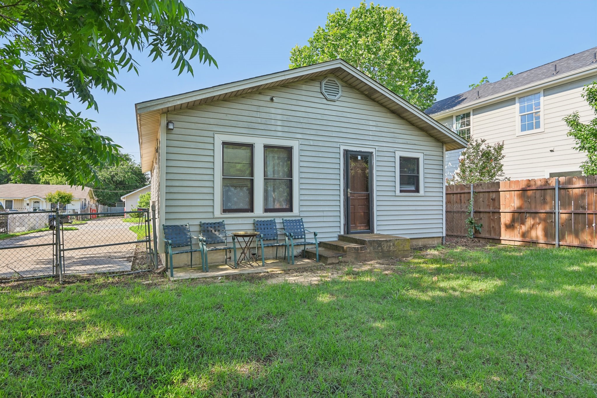 2509 Bird Street Fort Worth TX 76111