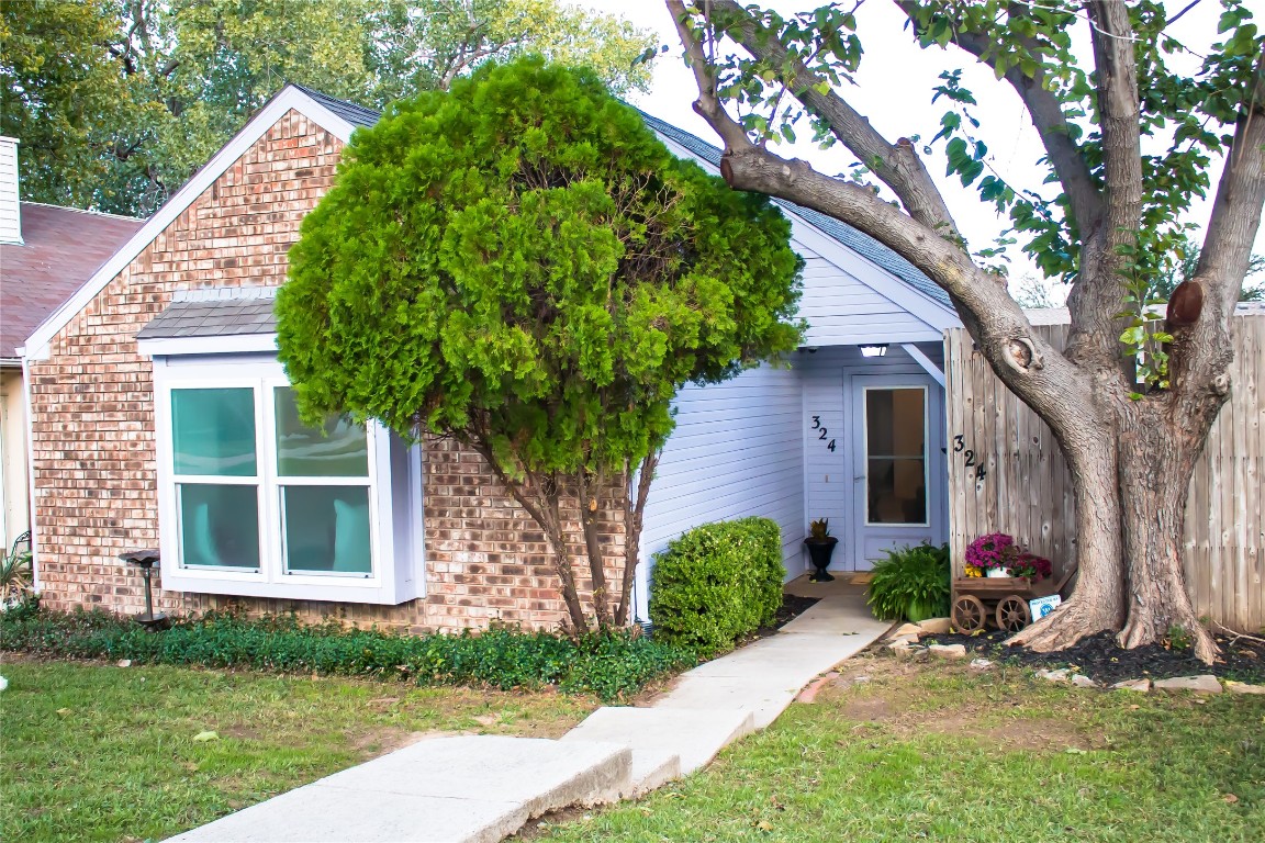 324 Teakwood Lane Lewisville TX 75067
