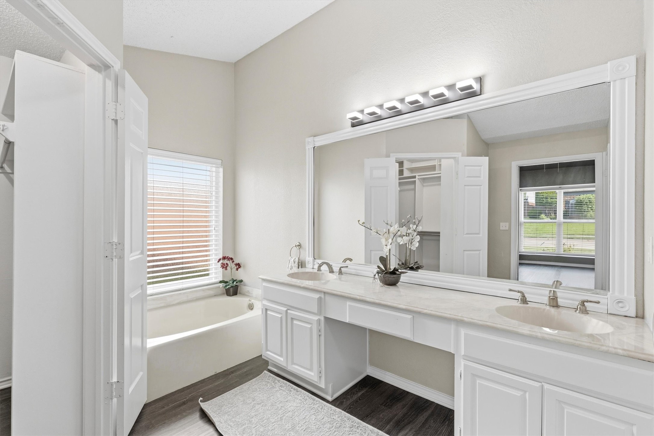 2110 Lansdown Drive Carrollton TX 75010