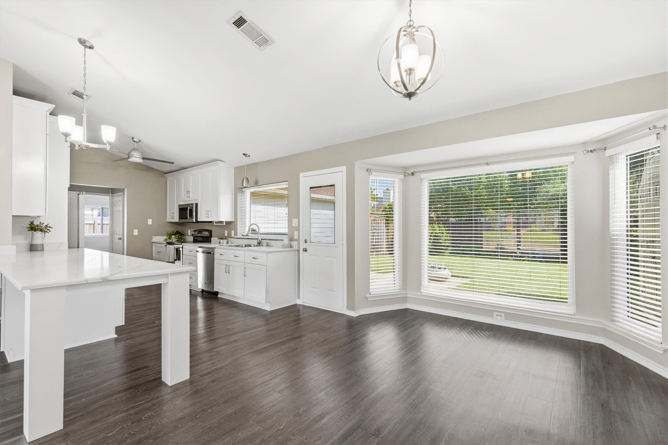 2110 Lansdown Drive Carrollton TX 75010
