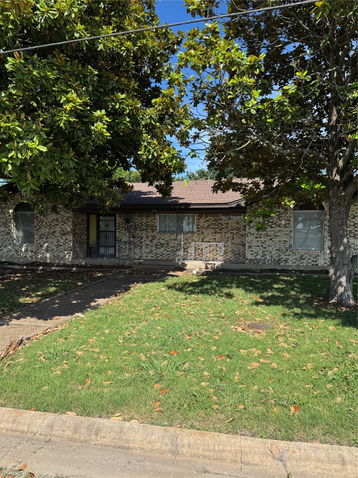 711 S Farmington Road Howe TX 75459