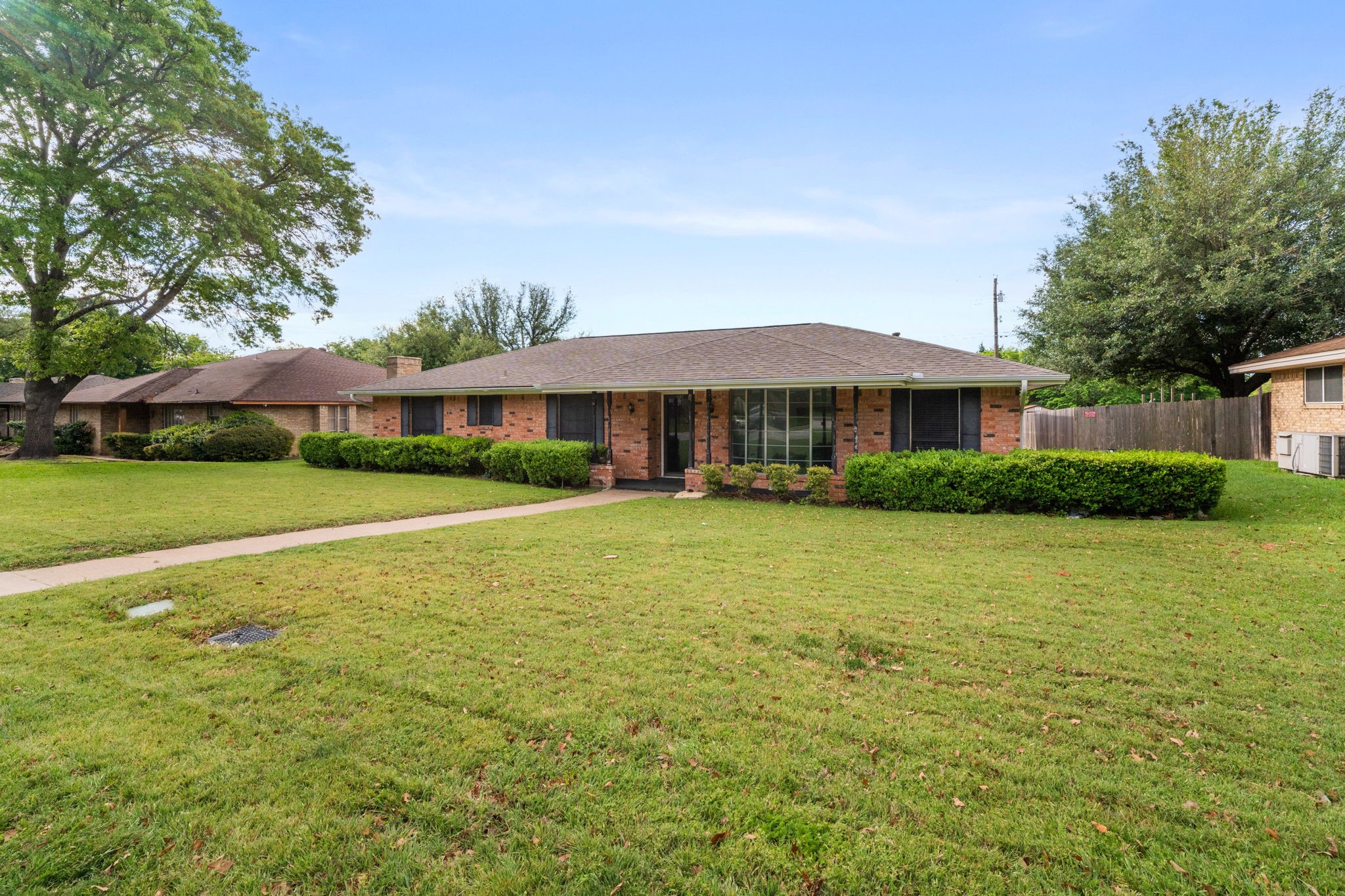112 Charles Street Desoto TX 75115