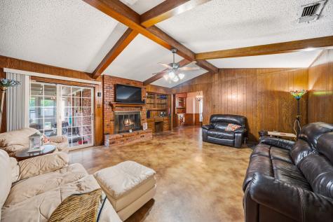 112 Charles Street Desoto TX 75115