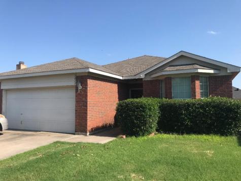 1032 Mckavett Drive Fort Worth TX 76140