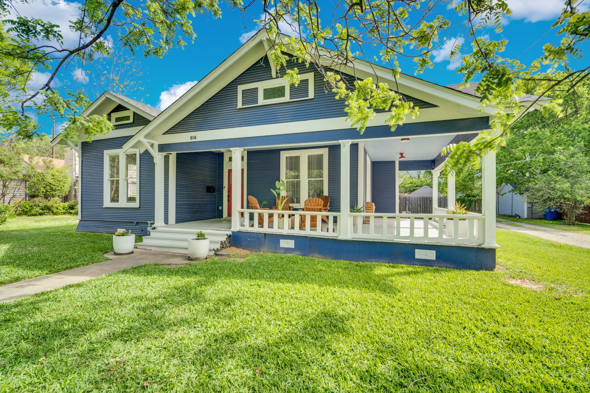 806 N Preston Street Ennis TX 75119