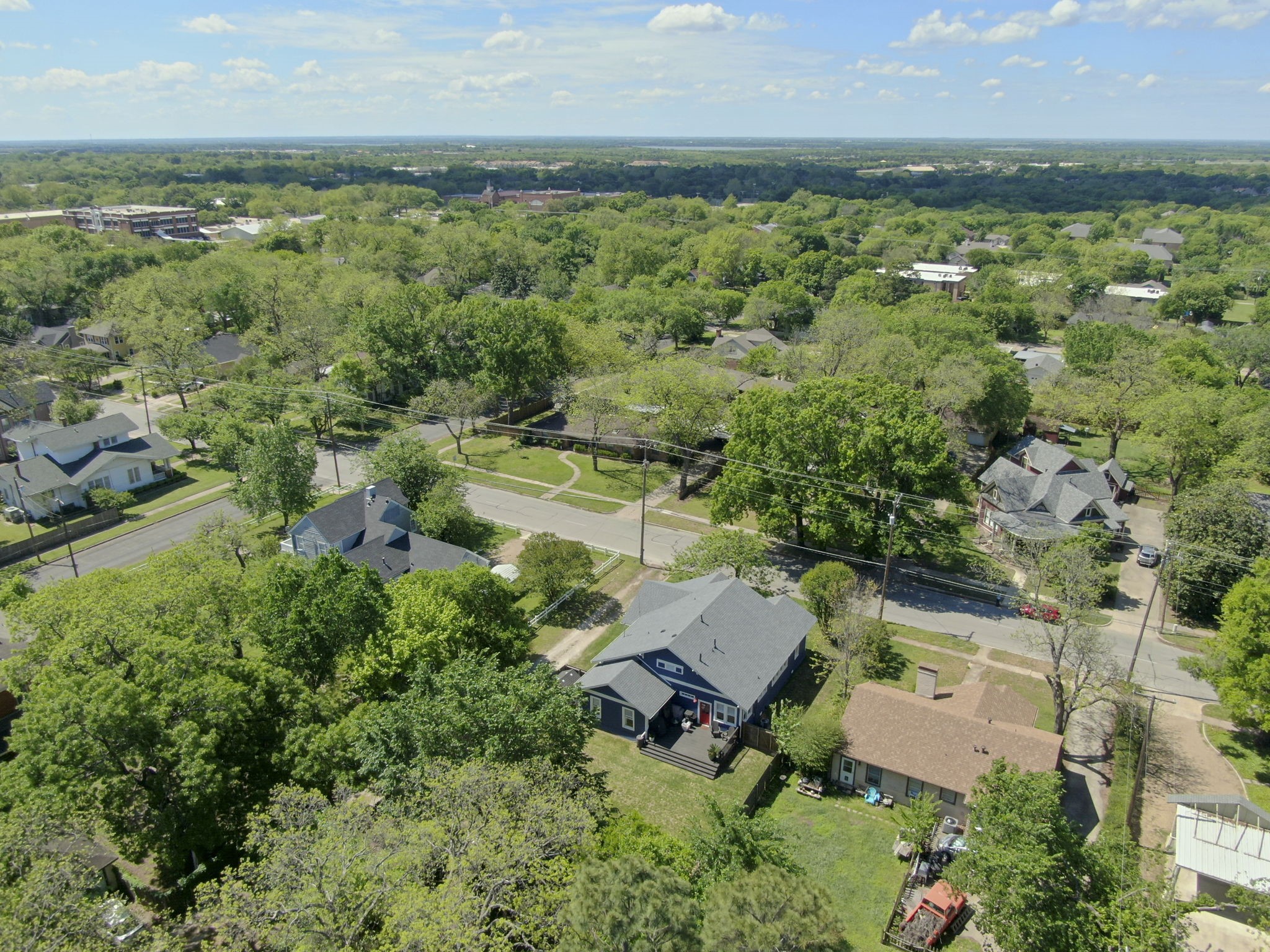 806 N Preston Street Ennis TX 75119