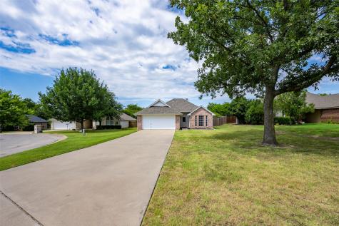 1528 Oak Tree Circle Weatherford TX 76086