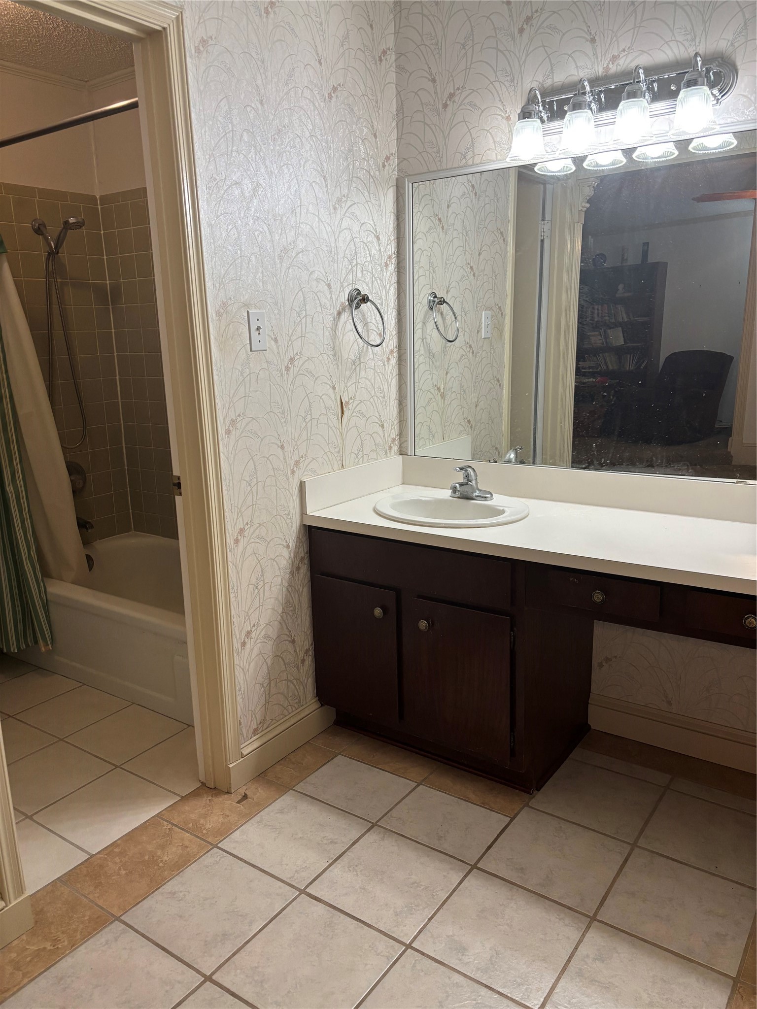3817 Wedgworth Road S Fort Worth TX 76133
