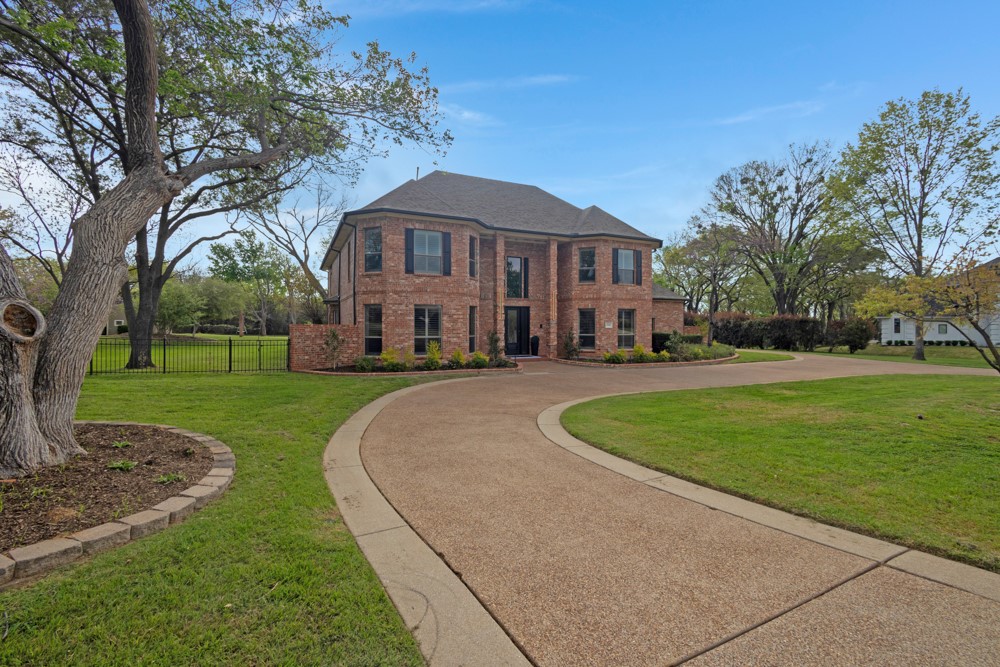 1908 Peninsula Drive Flower Mound TX 75022