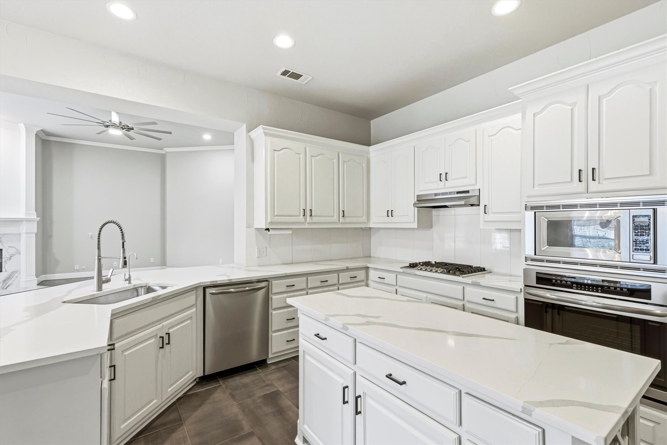 1811 Saint Johns Avenue Allen TX 75002