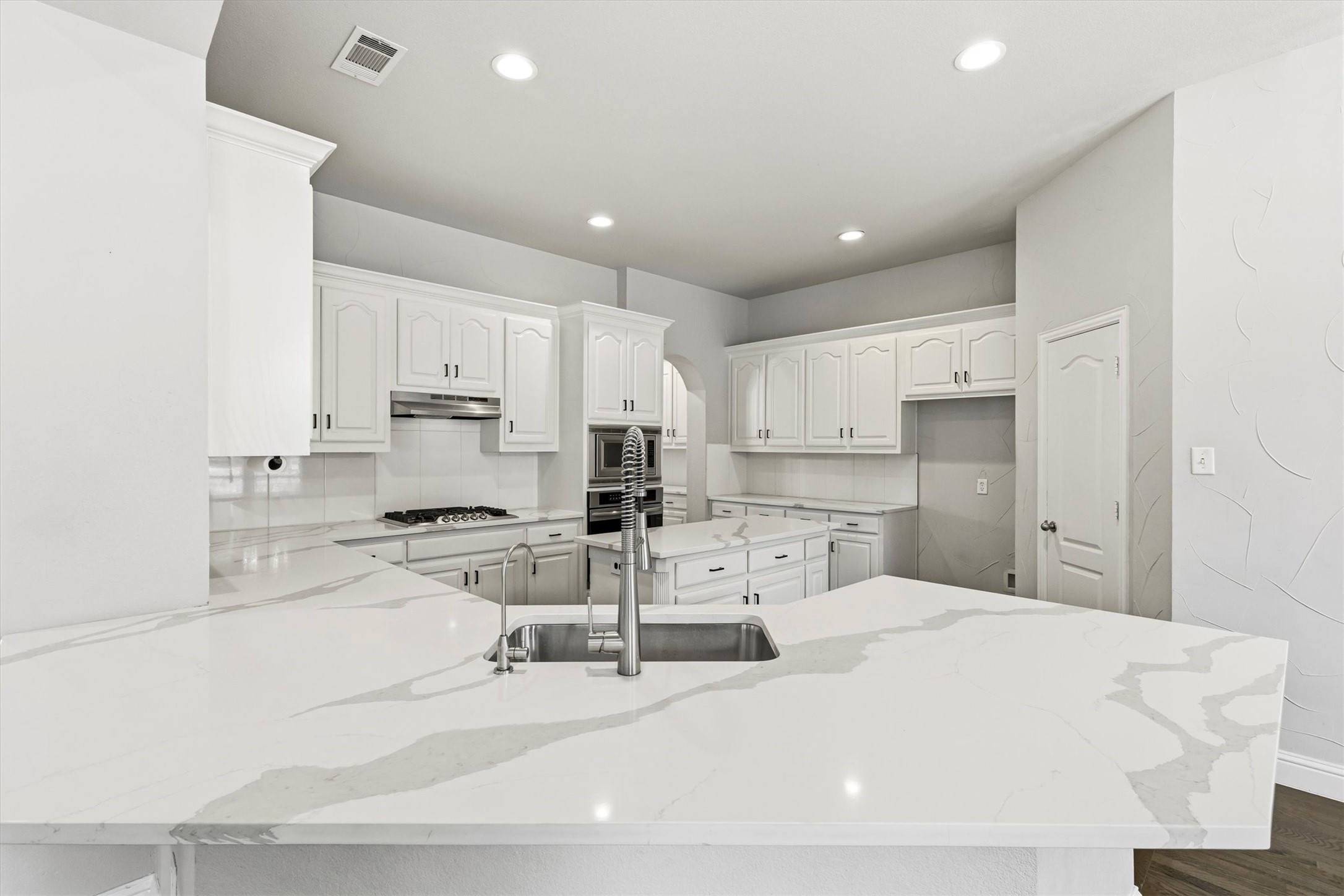 1811 Saint Johns Avenue Allen TX 75002