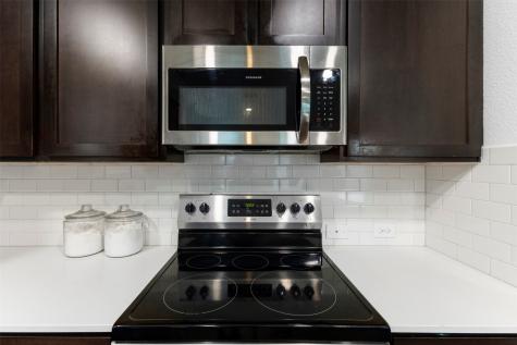 110 Garden Grove Drive Waxahachie TX 75165