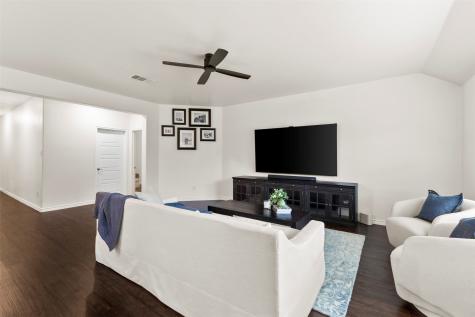 110 Garden Grove Drive Waxahachie TX 75165