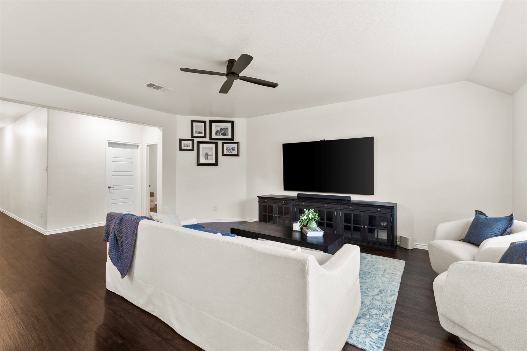 110 Garden Grove Drive Waxahachie TX 75165