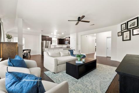 110 Garden Grove Drive Waxahachie TX 75165