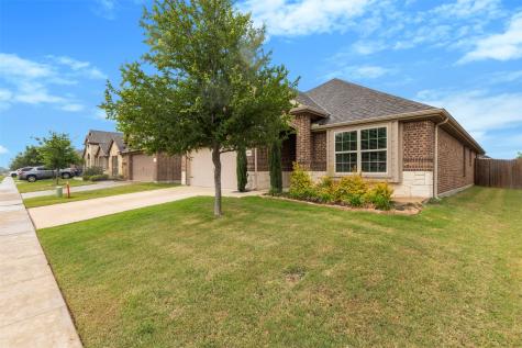 110 Garden Grove Drive Waxahachie TX 75165