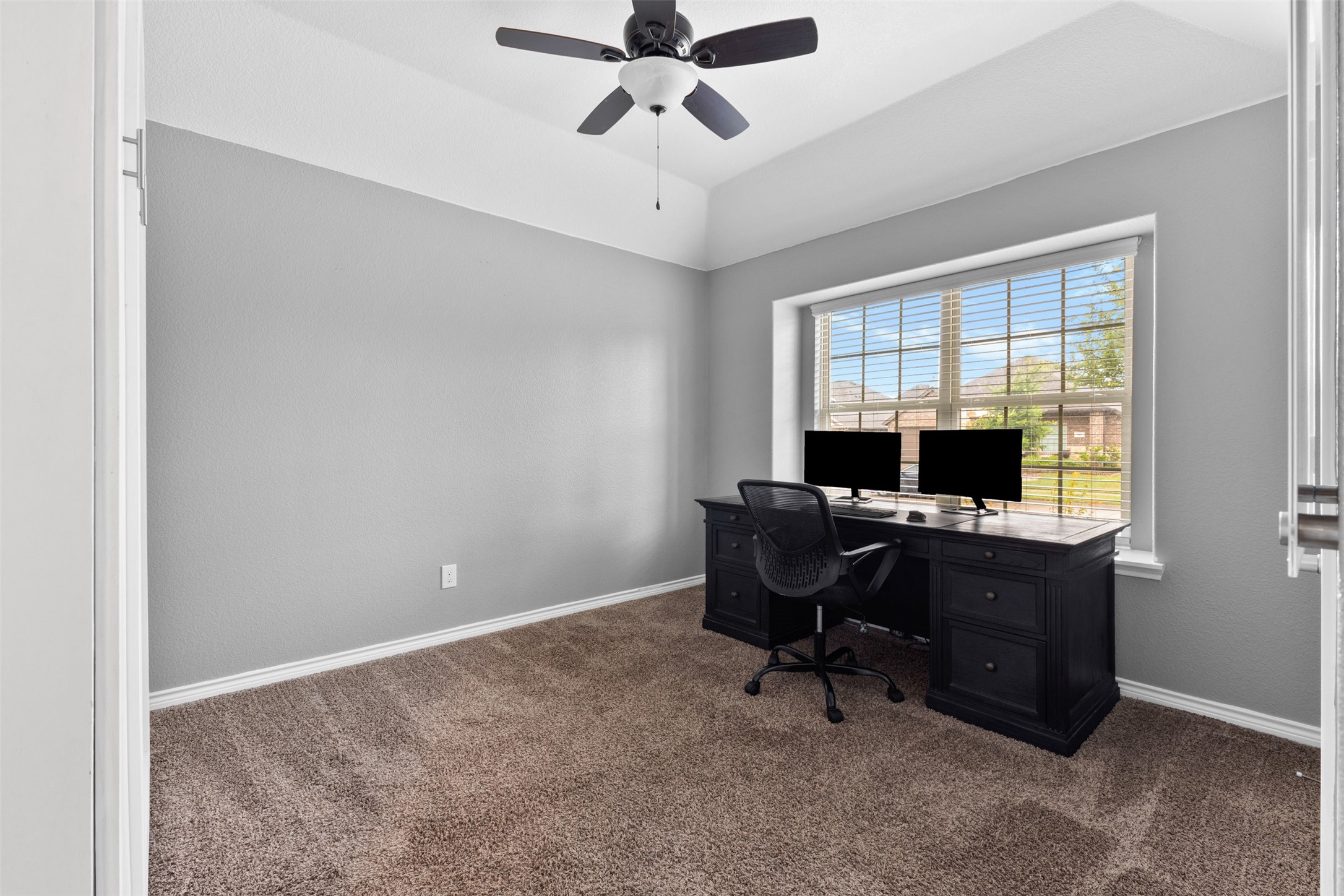 110 Garden Grove Drive Waxahachie TX 75165