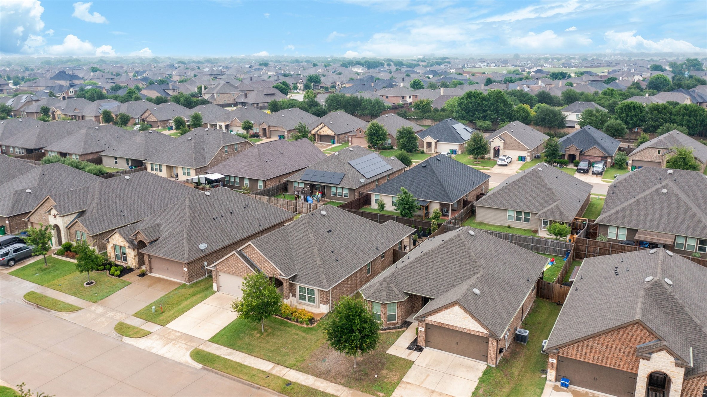 110 Garden Grove Drive Waxahachie TX 75165