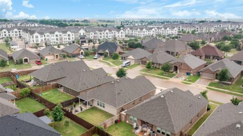 110 Garden Grove Drive Waxahachie TX 75165
