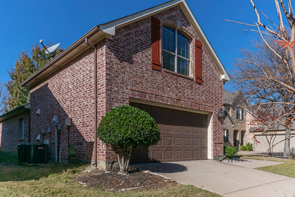 8211 Holliday Road Lantana TX 76226