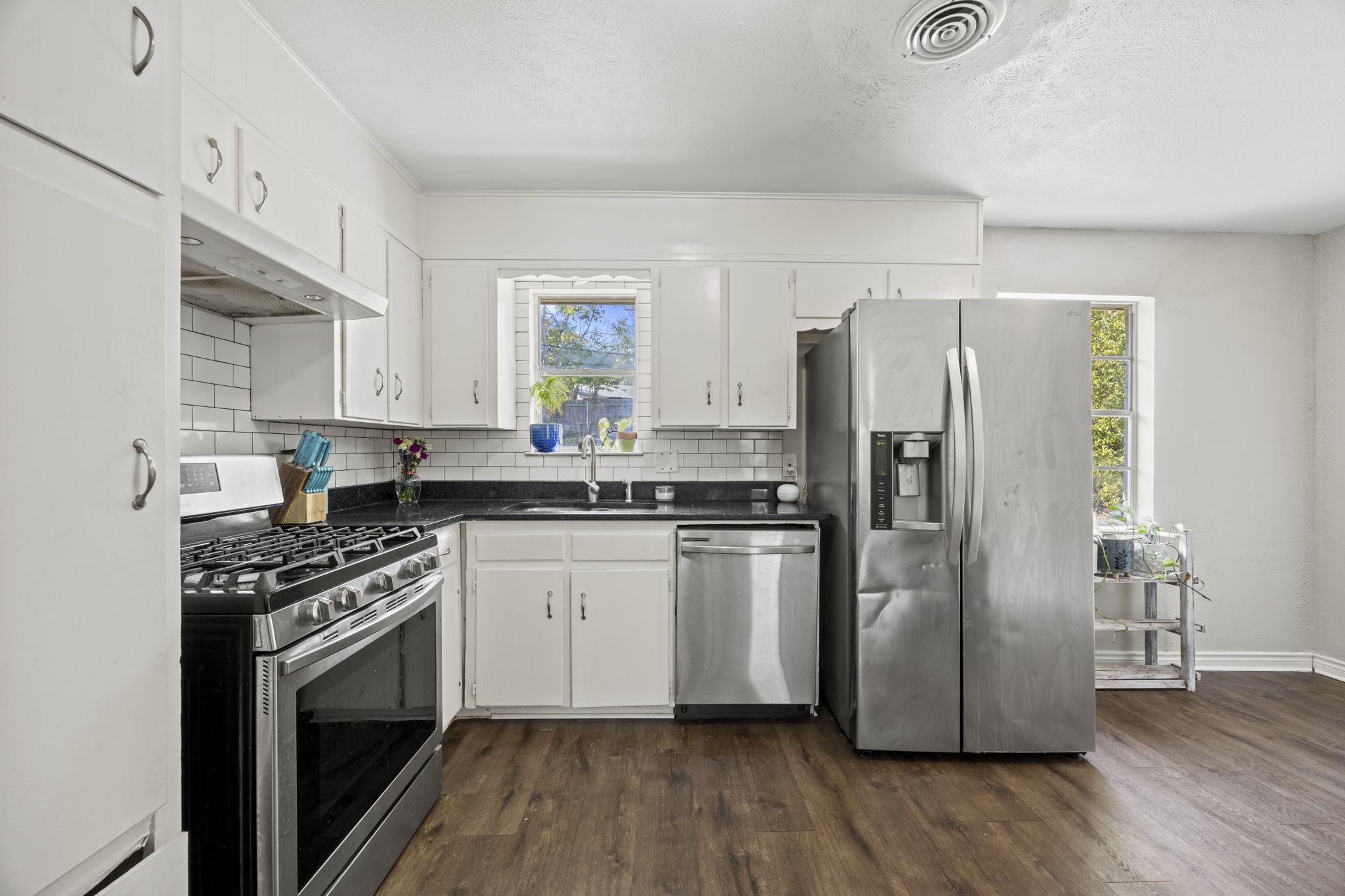 4812 Marshall Street Forest Hill TX 76119
