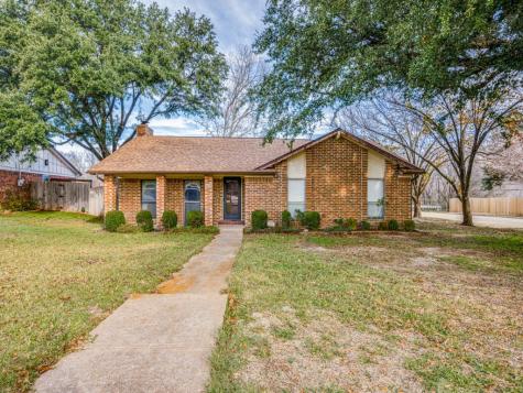1633 Timberline Drive Benbrook TX 76126