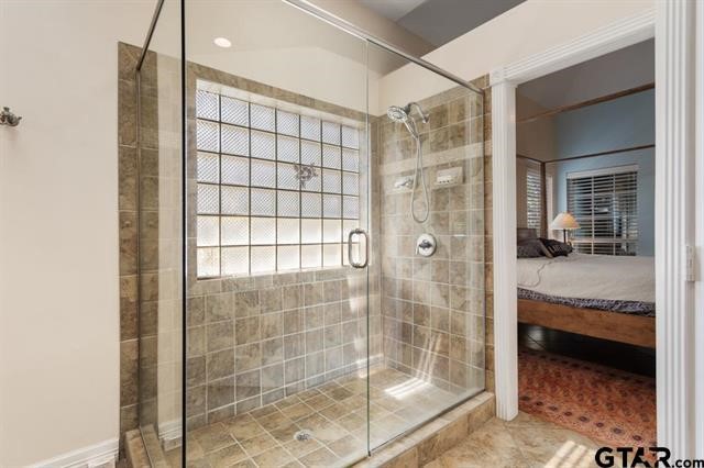 3522 S Island Drive Chandler TX 75758