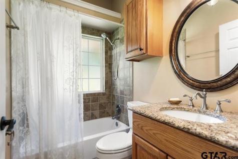 3522 S Island Drive Chandler TX 75758