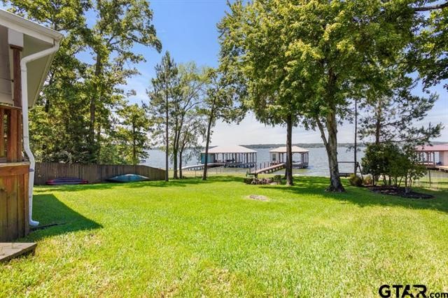 3522 S Island Drive Chandler TX 75758