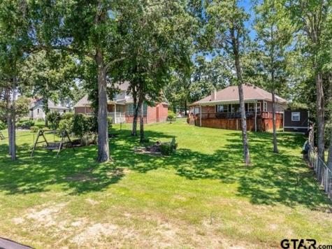 3522 S Island Drive Chandler TX 75758