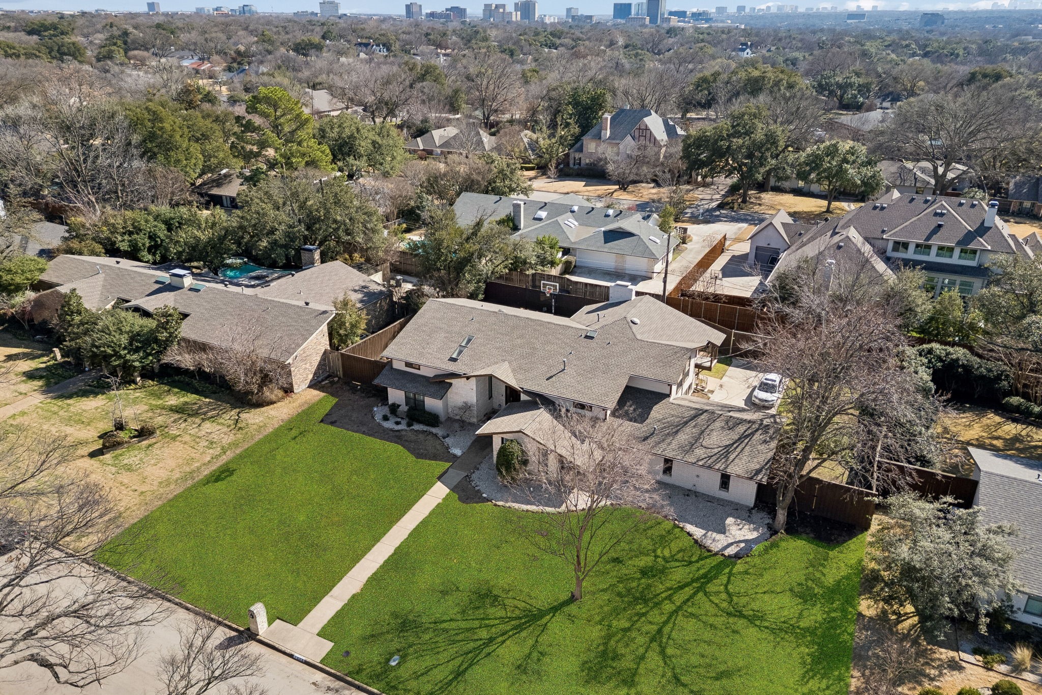 7040 Oakbluff Drive Dallas TX 75254
