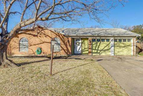 1012 Duane Street Benbrook TX 76126