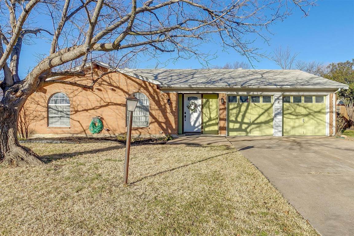 1012 Duane Street Benbrook TX 76126