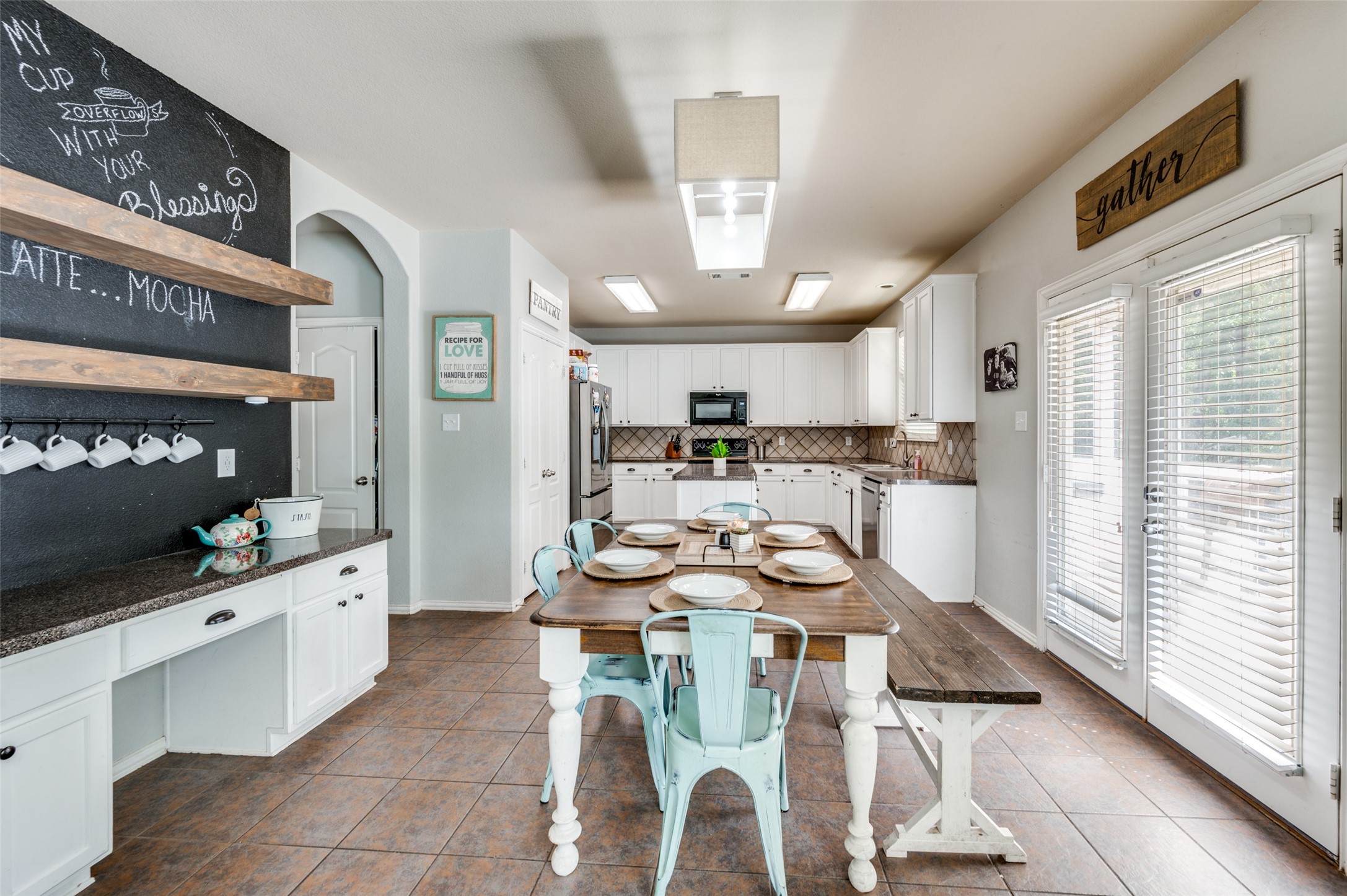 9812 Marthas Vineyard Circle Providence Village TX 76227